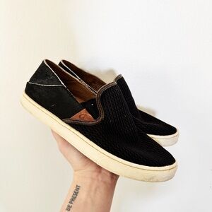 Olukai Pehuea Black slip ons 7.5 women’s